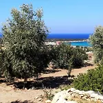 G - Kamari Village *