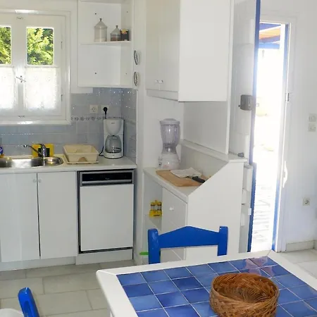 G - Kamari Village * Kastrákion